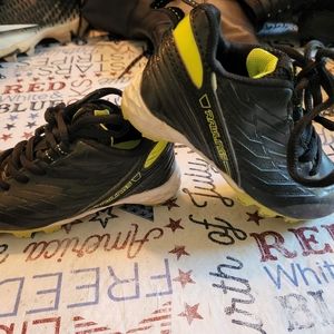 Rawlings size 9 boys cleats